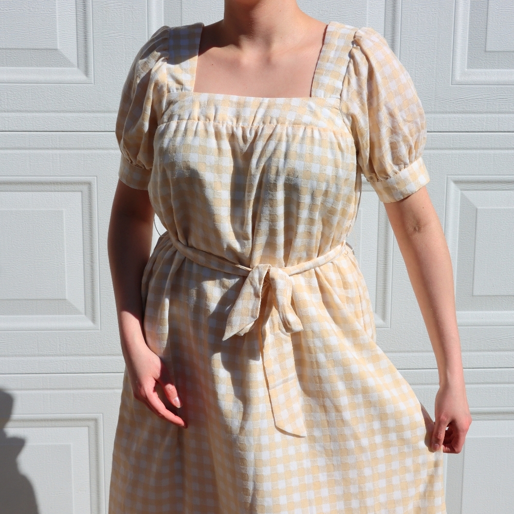 Lulu's Gingham Puff Sleeve Midi Dress